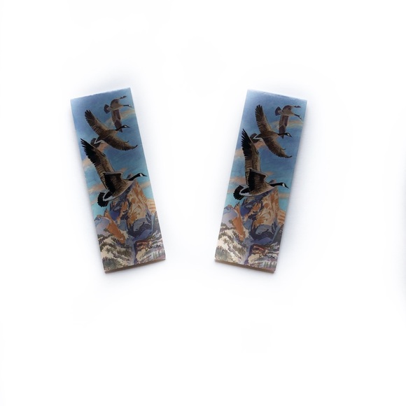 Notepad, Bookmarks, and Buttons - Picture 5 of 7